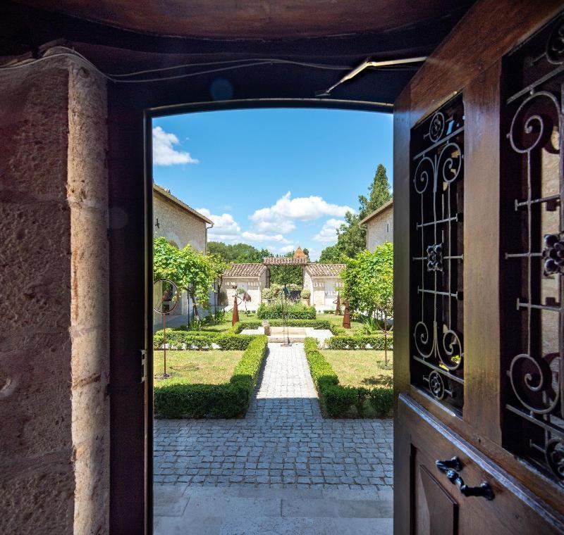 Chateau De L'Hoste Saint-Beauzeil Esterno foto